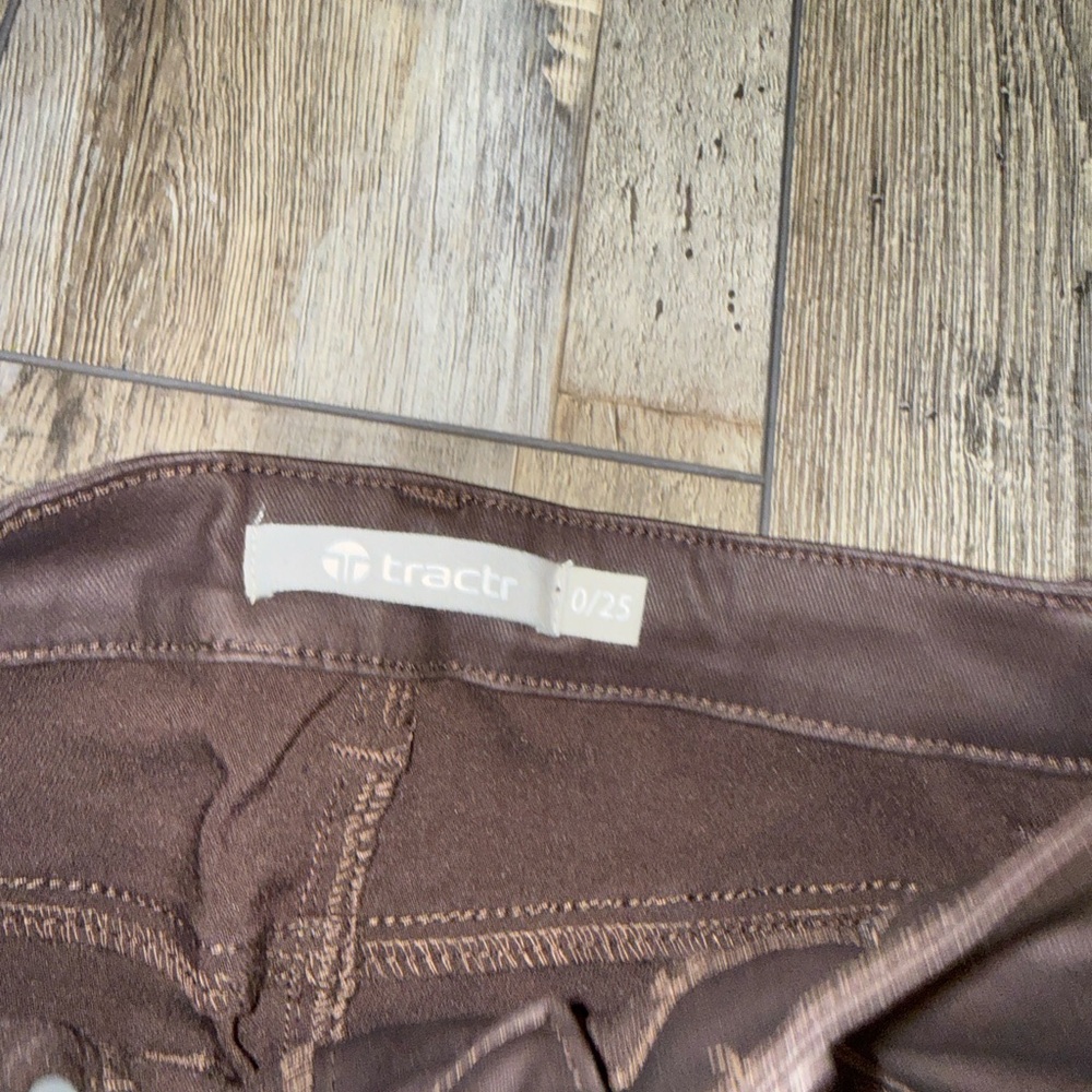 Tractr Brown Coated Jeans NWT Size 25 - Picture 4 of 9